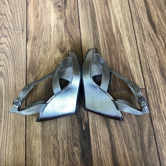 Carlos Santana Chord Pewter Sandal - Picture 3 of 10